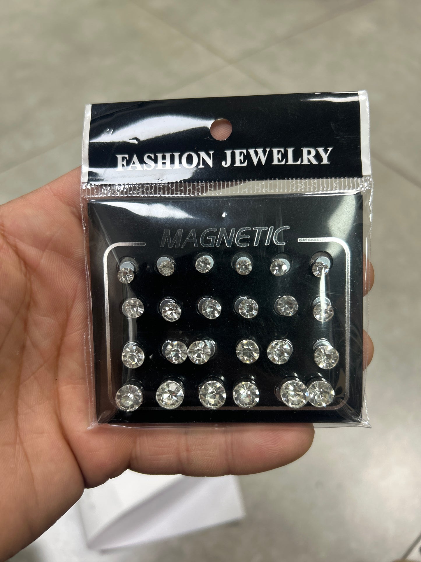 PIERCING MAGNÉTICOS