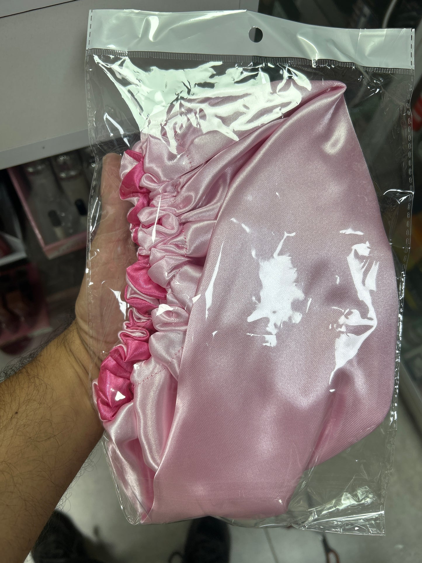 Gorro de seda sin marca