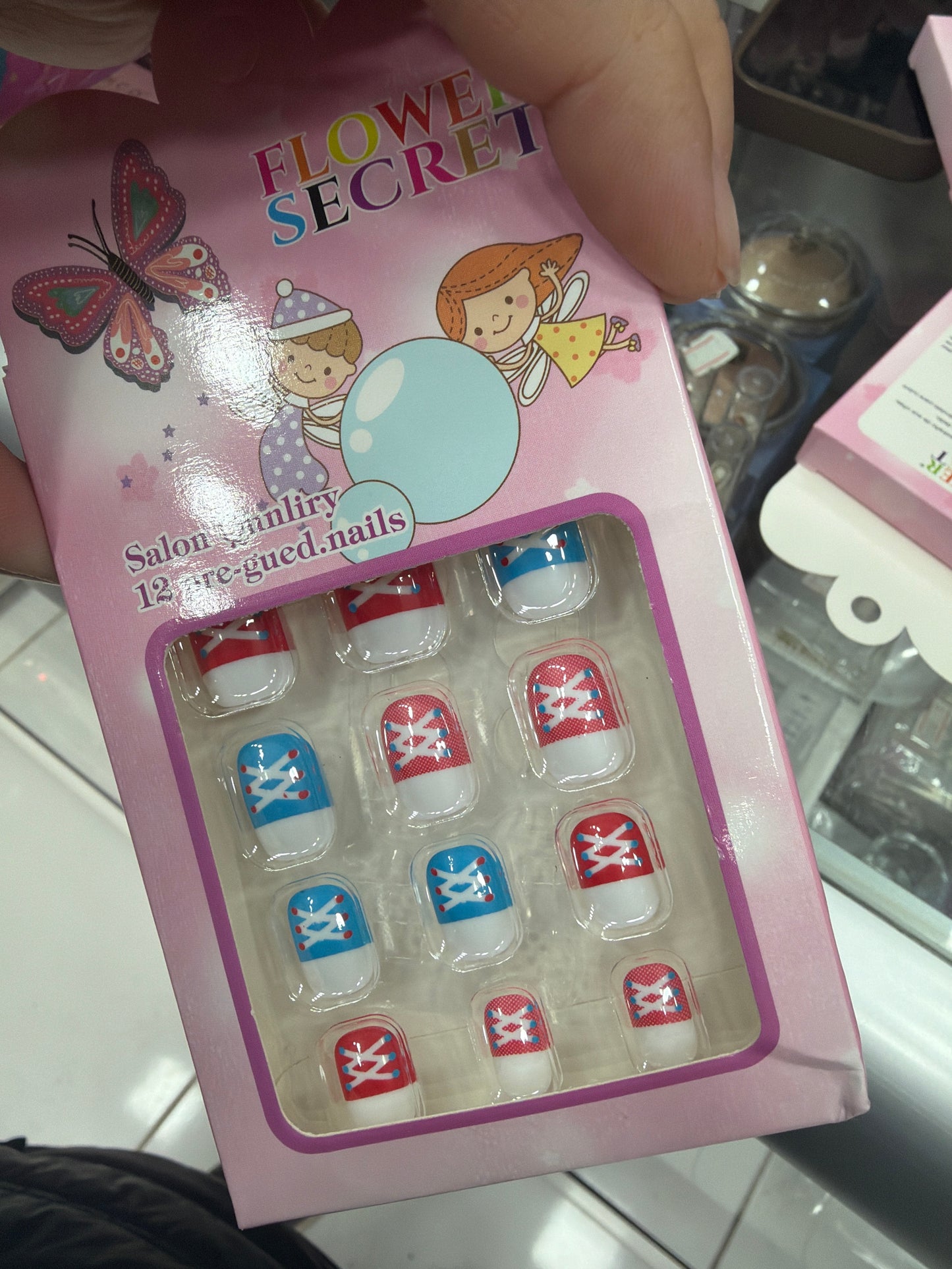 Uñas niña