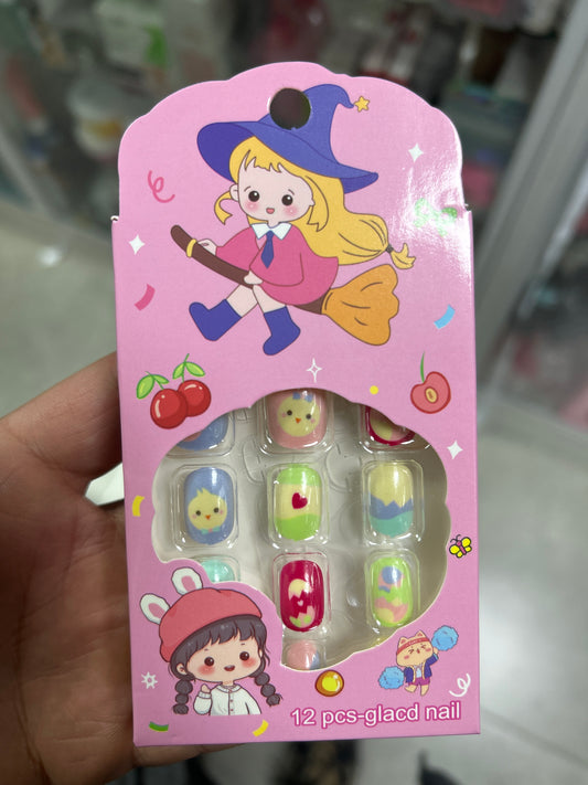 Uñas niña